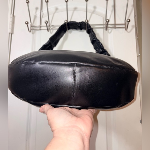 Amerai Made in Italy Black Leather Large Hobo Shoulder Bag - Picture 5 of 14